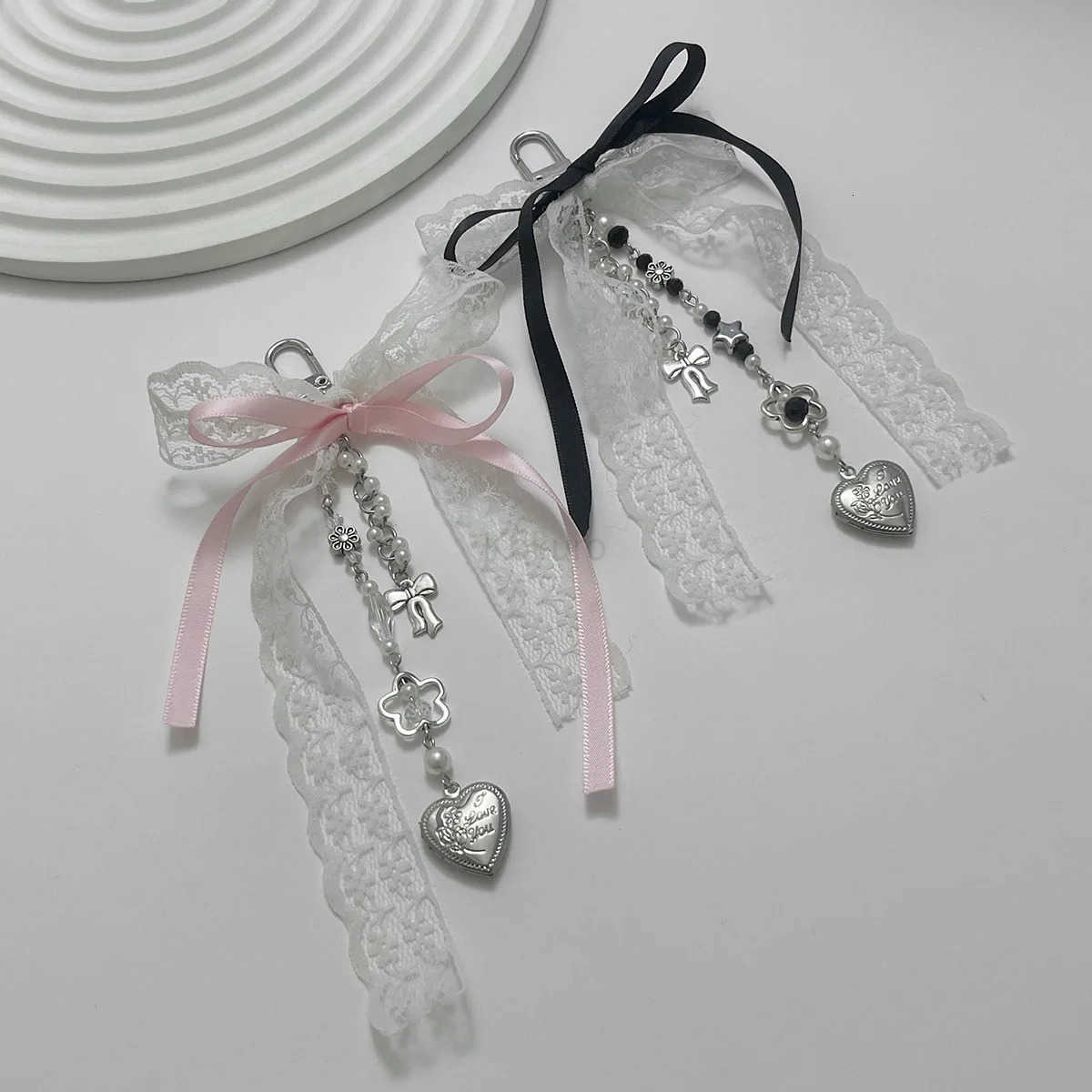 Goth Y2K Lace Bow Key Chain Heart Charm Pendant Kawaii Leopard Key Chain for Bag Accessory Women Trendy Tassel Chain Jewelry M250912