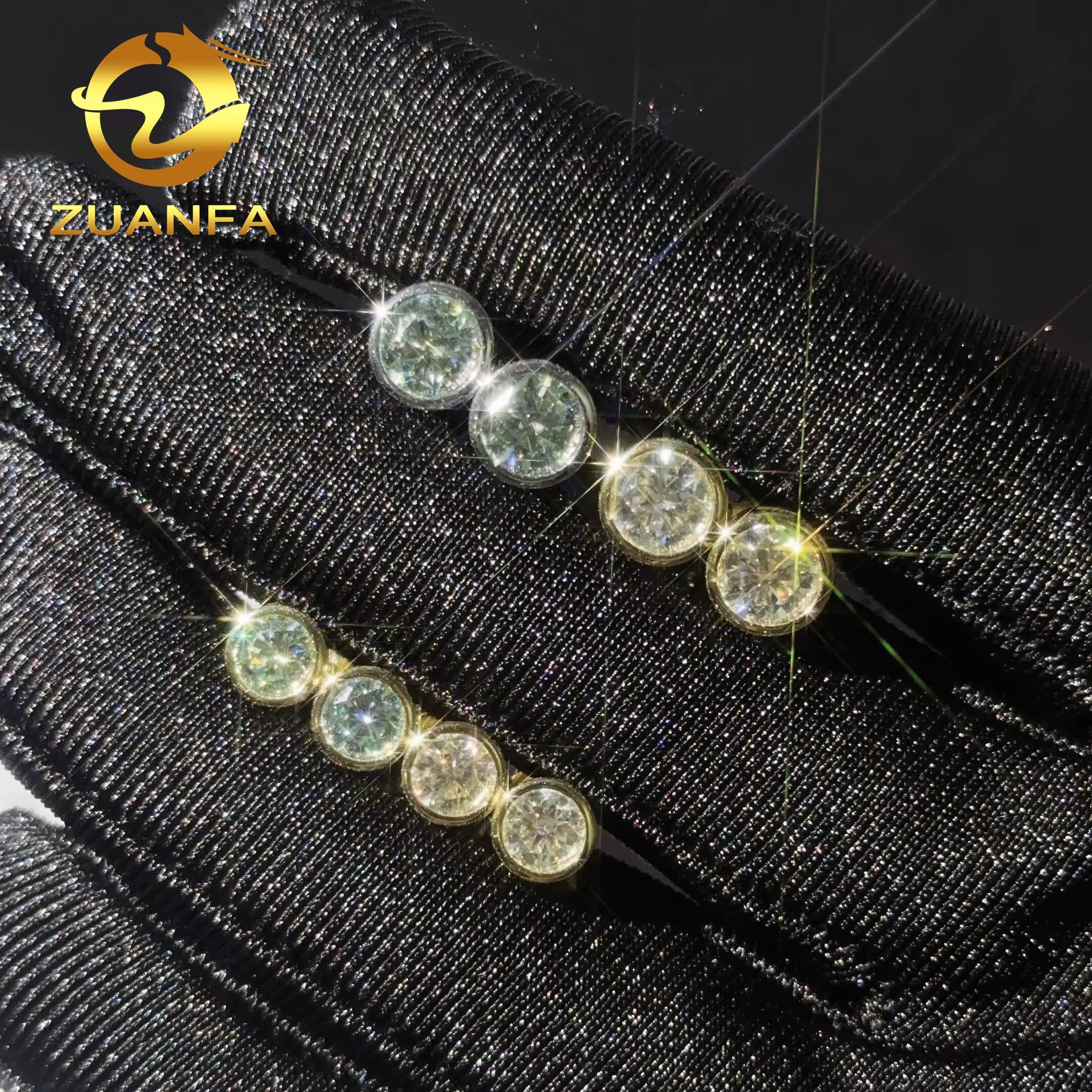 18k Gold Plated Rapper Jewelry Bezel Moissanite Stud Earring Round Cut 925 Sterling Silver Screw Back Iced Out Hip Hop Earring