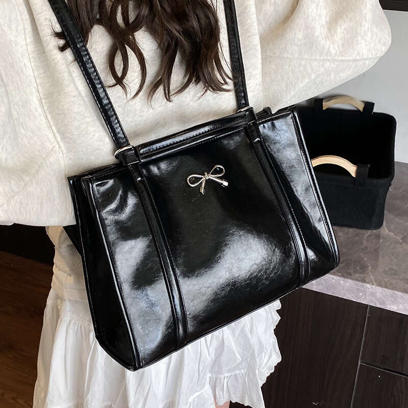 Korean High-End Large Capacity Single Shoulder Tote Bag Niche Designer Bags Casual College Style Versatile Soft Leather Backpack for Women