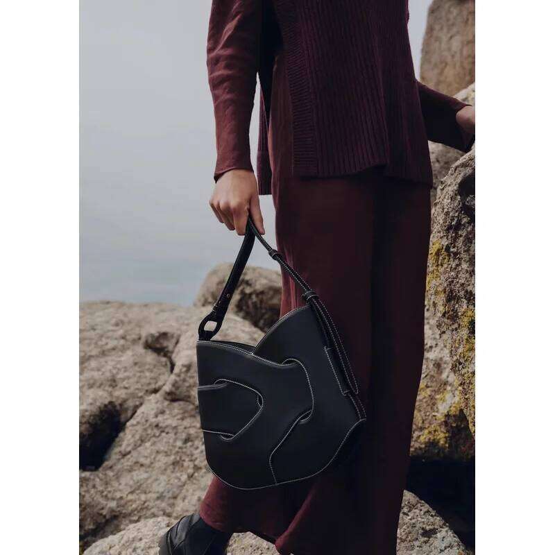 High End Handbag Designer Retro Leather Woven Women's Shopping Makeup Shoulder Wallet Armpit Bag