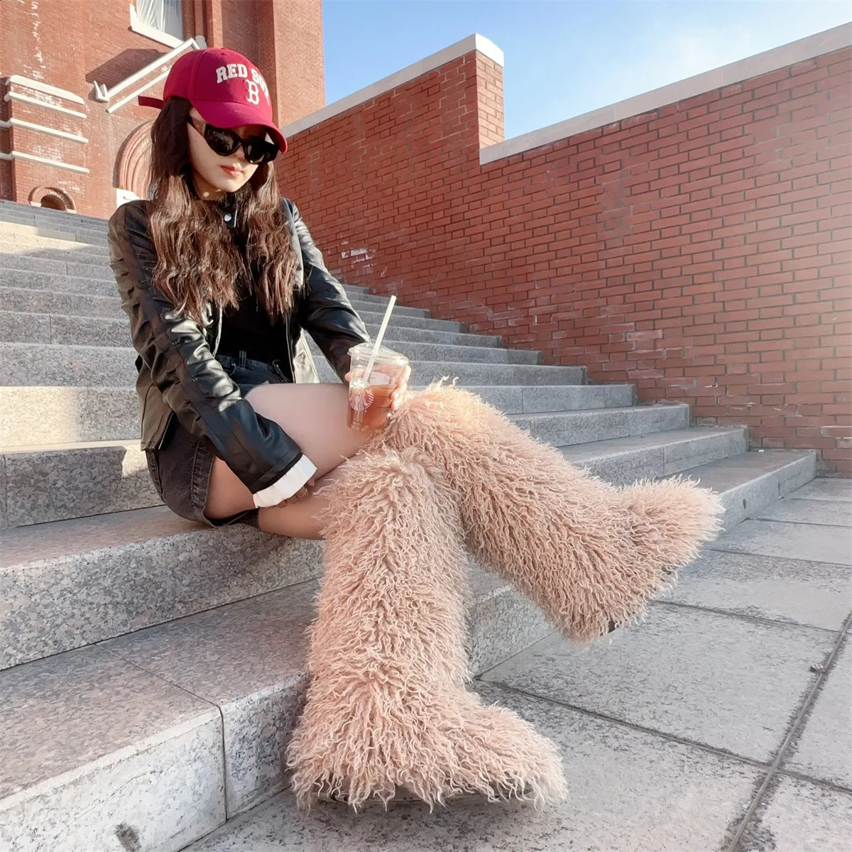 Winter Faux Fur Knee High Boots Women Wool High Tube Fur Snow Boots Fluffy Faux Mongolian Fur Platform Shoes Girls Boots 250911