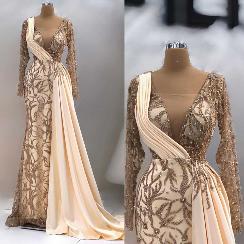 Elegant Beadeds Evening Gowns Long Sleeve Deep V-Neck Prom Dresses Crystals Appliques Celebrity Party Customized