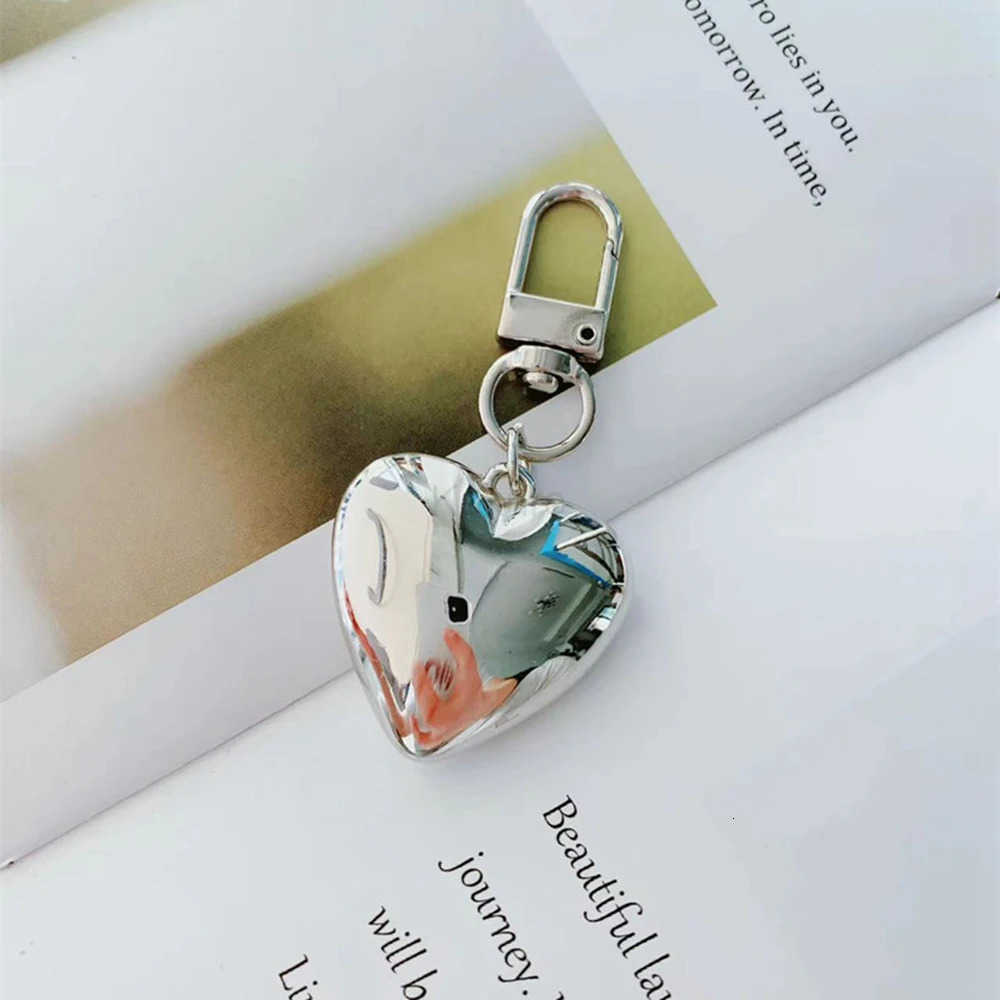 Y2K Silver Color Puffy Heart Bowknot Charms Keyring for Women Backpacks Handbag Pendant Charms Decoration Punk Car Keychain M250912