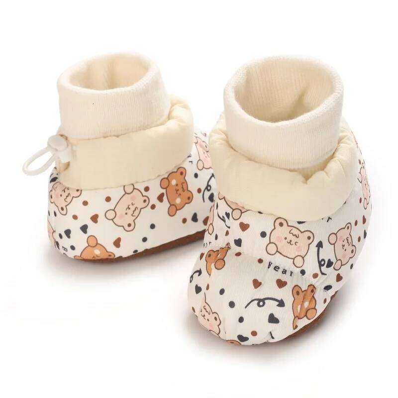 Autumn winter plush shoes with soft soles and cotton insulation newborns, comfortable baby boots for 0-1 years old