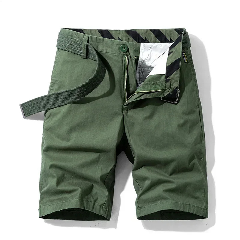 2025 Summer Mens Cargo Shorts Straight Loose Casual Red Multipockets Cotton Male Short Pants Comfort Bermuda Masculina 250911