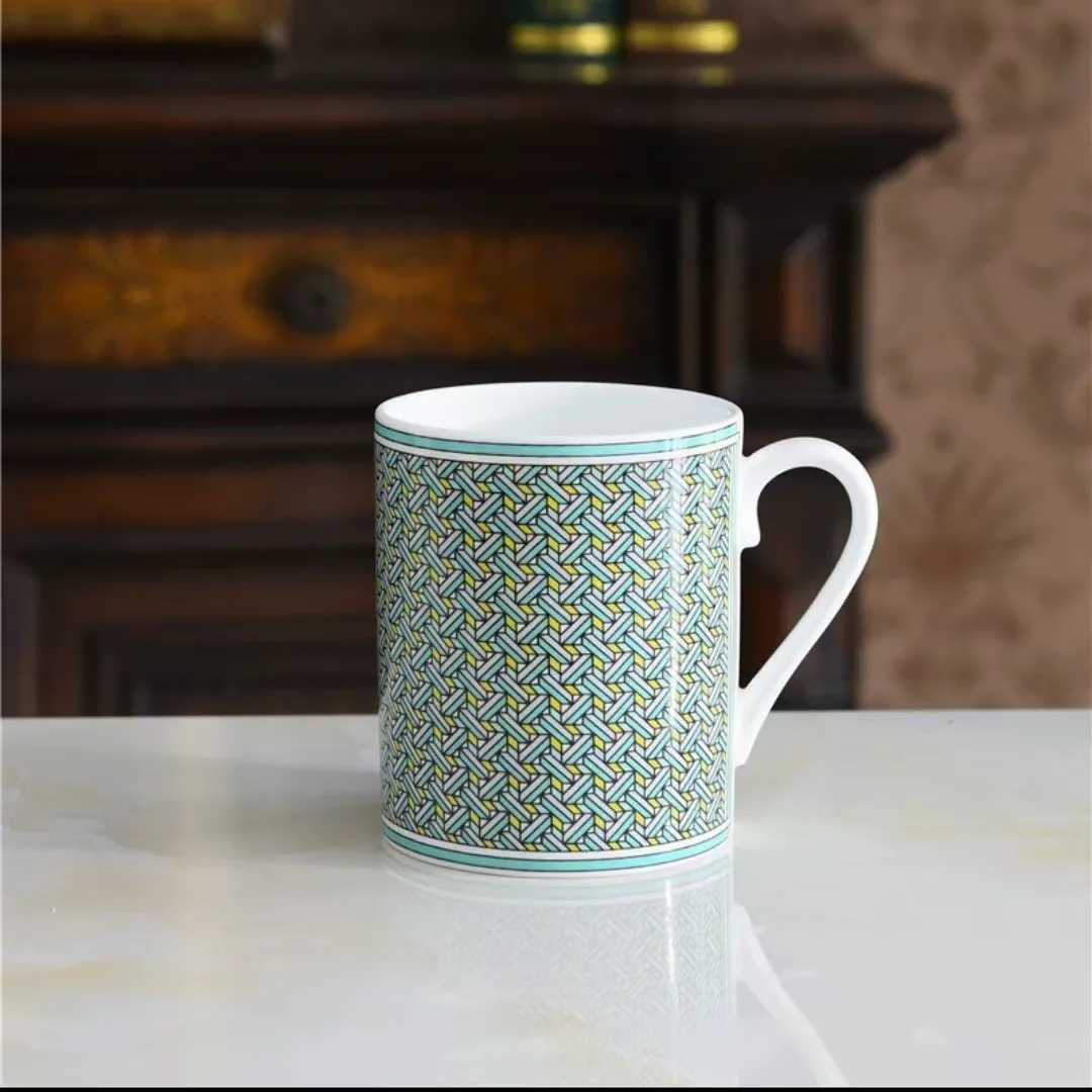 Luxury European Style Minimst Ceramic Cup Highend Exquisite Mug Milk Cup Breakfast Cup Mosaic Bone China Home Gift Box Y250913a