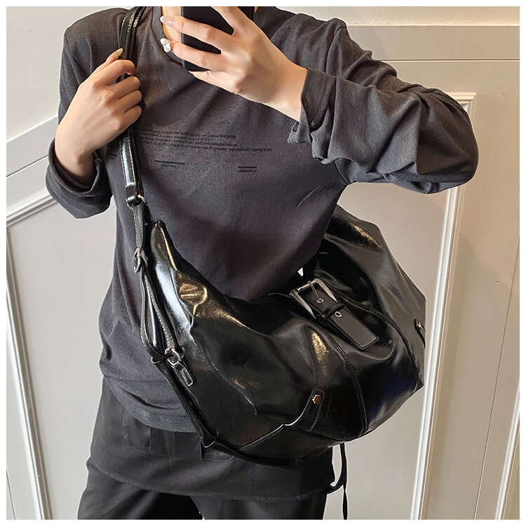 American Style Personality Motorcycle Wind Trendy Tote Designer Bags Bag Niche Design High-end Shoulder Backpack for Women