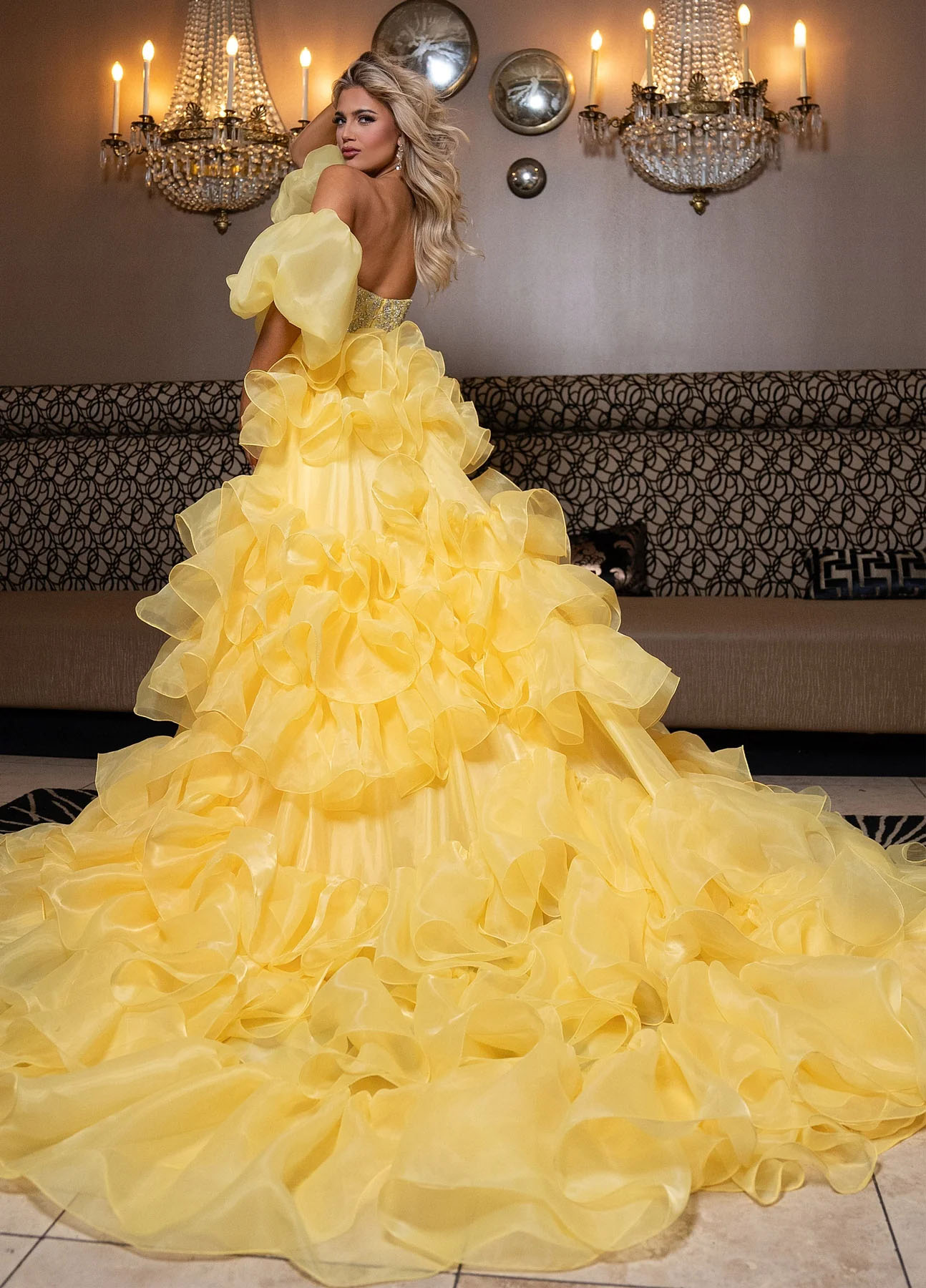 Fashion Evening Dresses For Women Sweetheart Neck Sleeveless Split Side Gown Sequins Crystal Detachable Train Dress Party Customized Dress