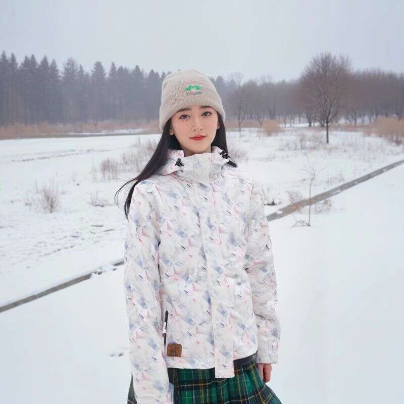 2025 Women Ski Jacket Waterproof Windproof Alpine Snow Coat Winter Snowboarding Jacket with Colorful Pattern