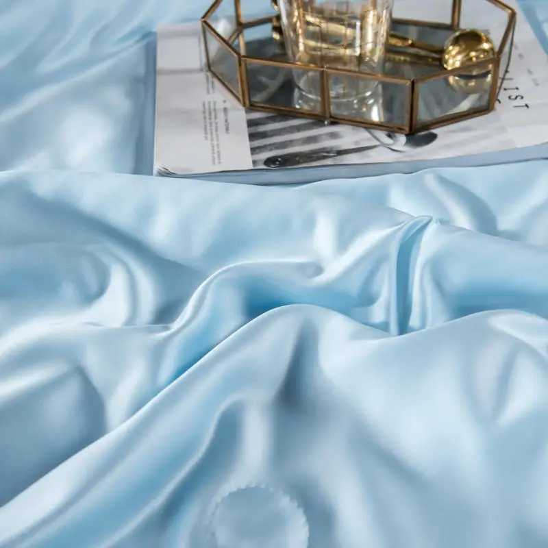 Luxury Emulation Silk Quilted Quilt Satin Pink Adults Child Spring Summer Quilts High Quality Soft Smooth Cool Blanket Comforter C250912