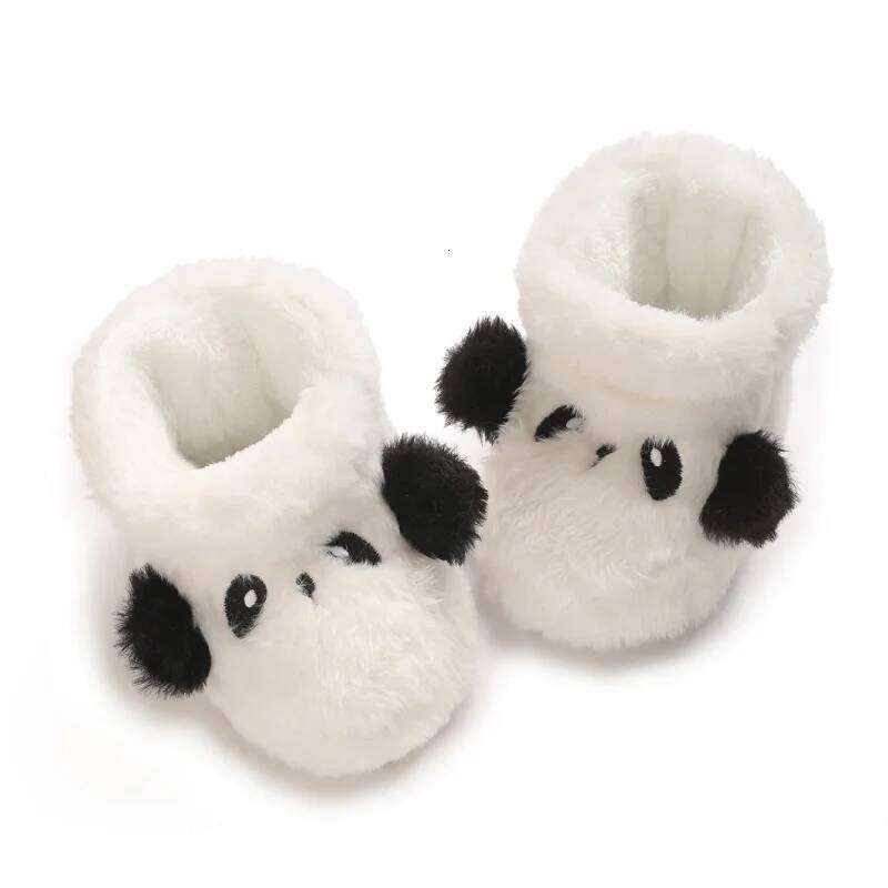 Warm Plush Baby Boots Winter Infant Girl Footwear with Cute Cartoon Design Comfortable Soft Soles for Newborns 0-18 Months