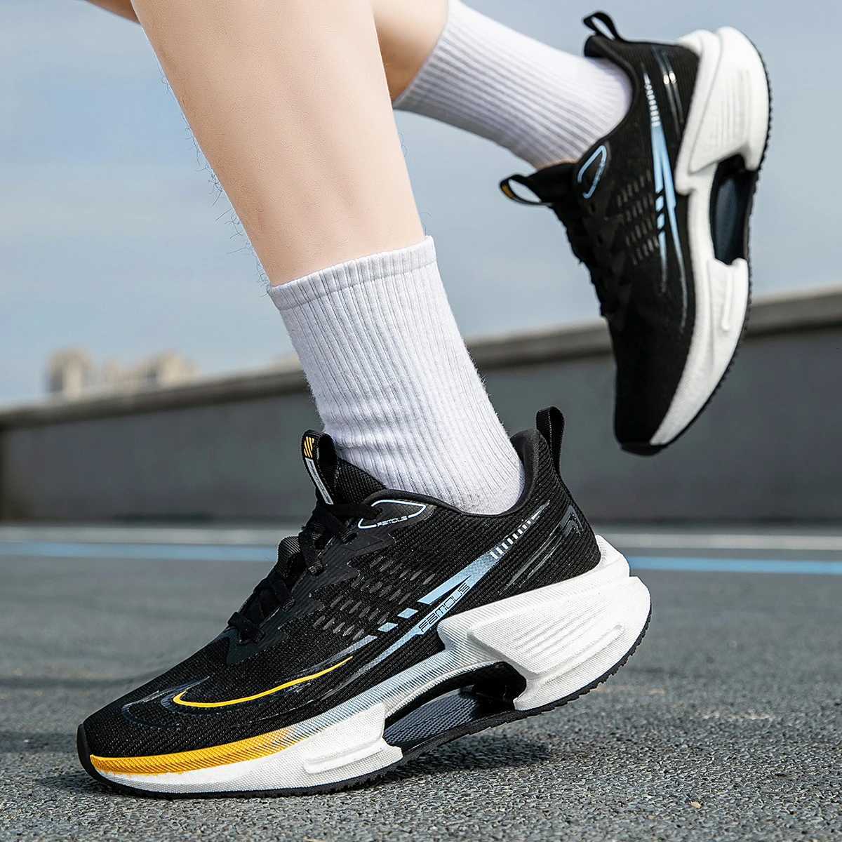 Carbon Plate Marathon Shoes Men Casual Sneakers AirCushion Sports Running Shoes Lightweight Breathable Men Athletic Gym Sneakers W250912