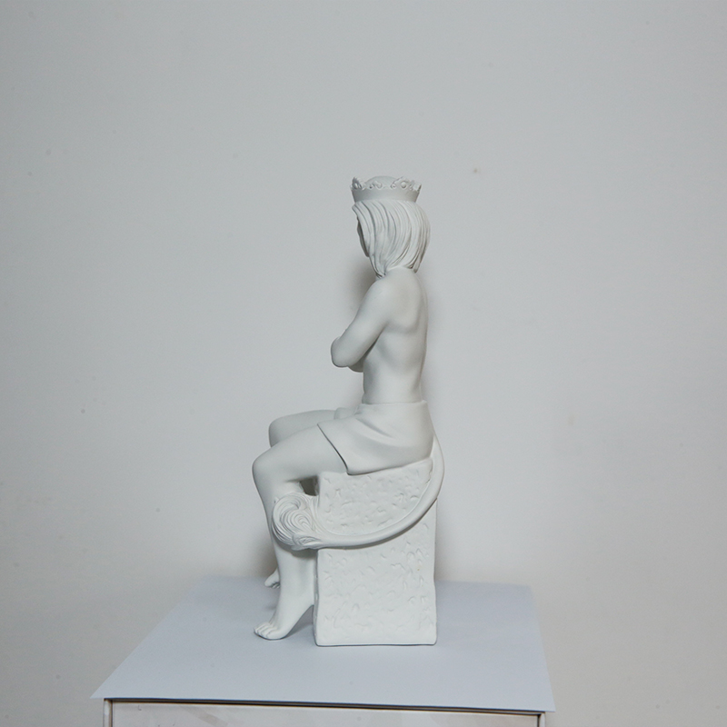 Leo-themed Resin Sculpture Table Top Decoration Perfectly Handcrafted Astrological Ornament for Any Room