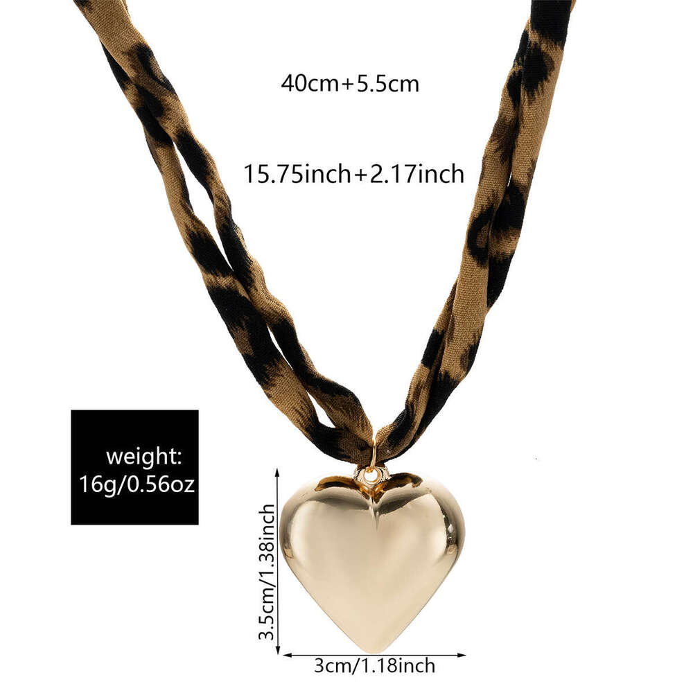 Heart Necklace Trendy Exaggerated Leopard Print Jewelry for Women Unique Design Sweet Cool Spicy Girl Pendant