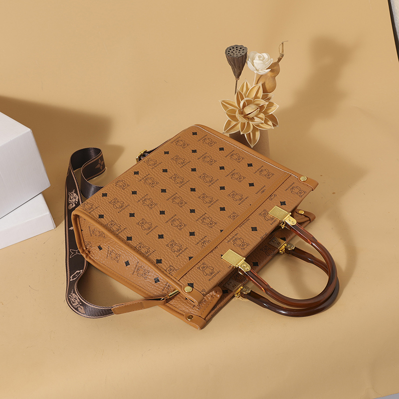 2025 Women's Large Capacity Handbag Fashion Simple Exquisite Luxury Party Handbag Travel Daily Shopping Commuter Multi functional Shoulder Bag