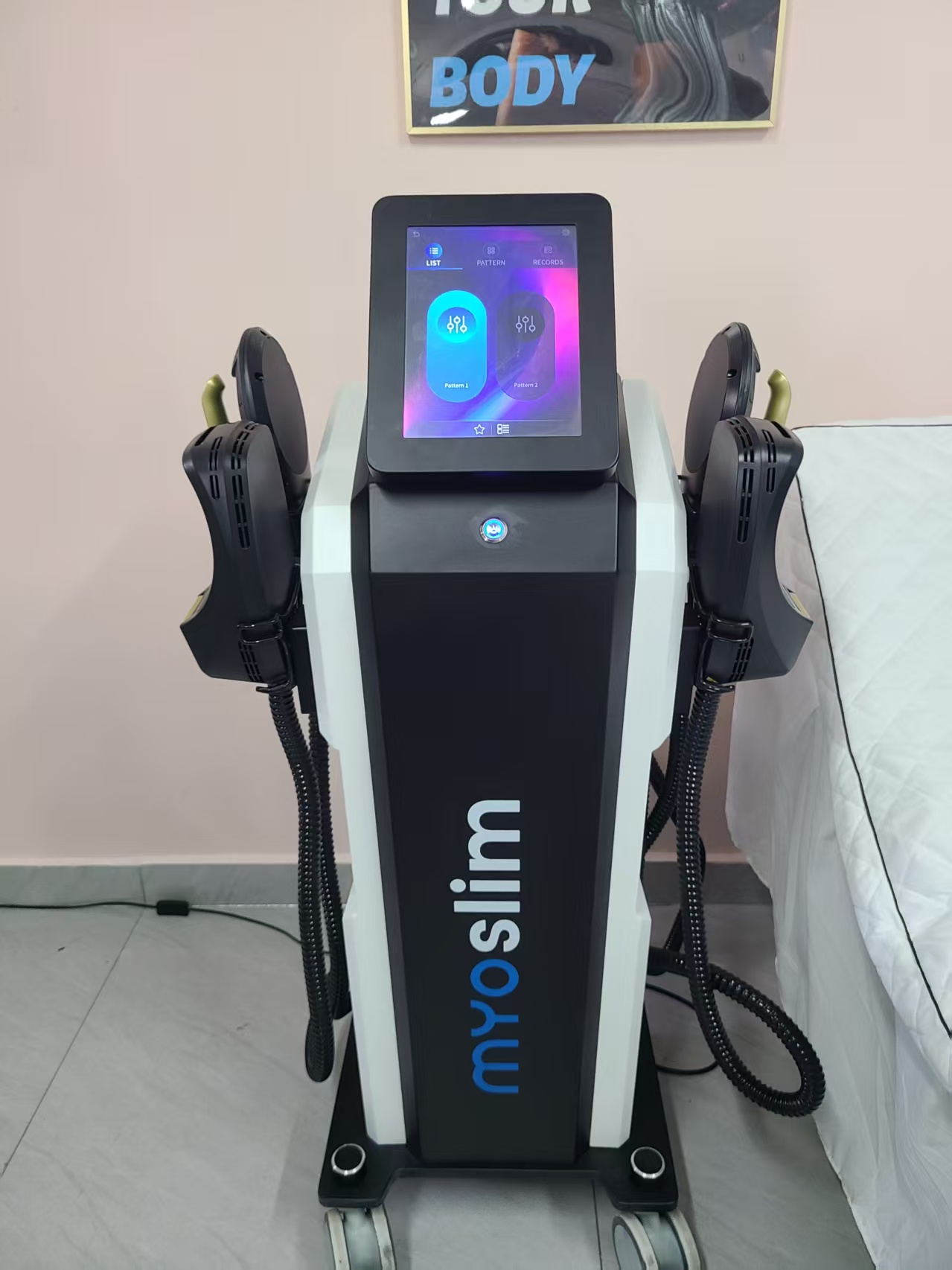 EMS Body Sculpting Machine Myoslim Professional Beauty Salon Slimming Equipment For Fat Reduction Muscle Building Burn Fat And Build Abs Skin Tighteni