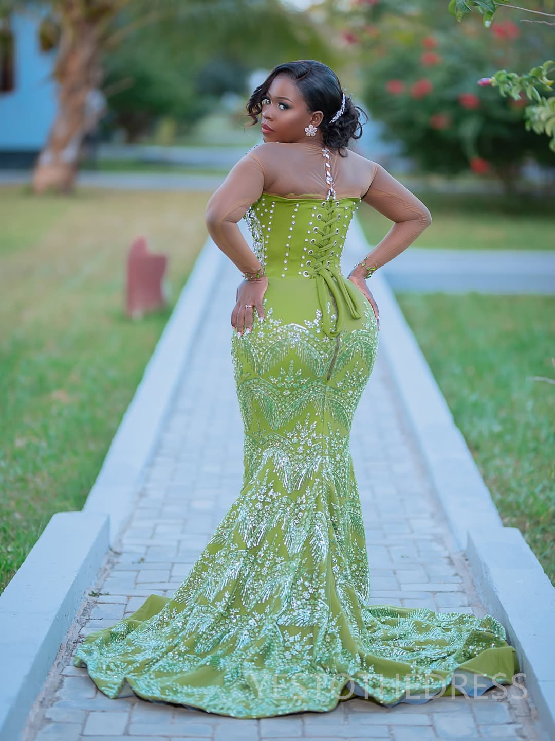 2025 Mermaid Plus Size Green Prom Dresses For Black Women Robe De Mariee Formal Gowns Illusion Beaded Lace Sheer Neck Birthday Second Reception Gown A