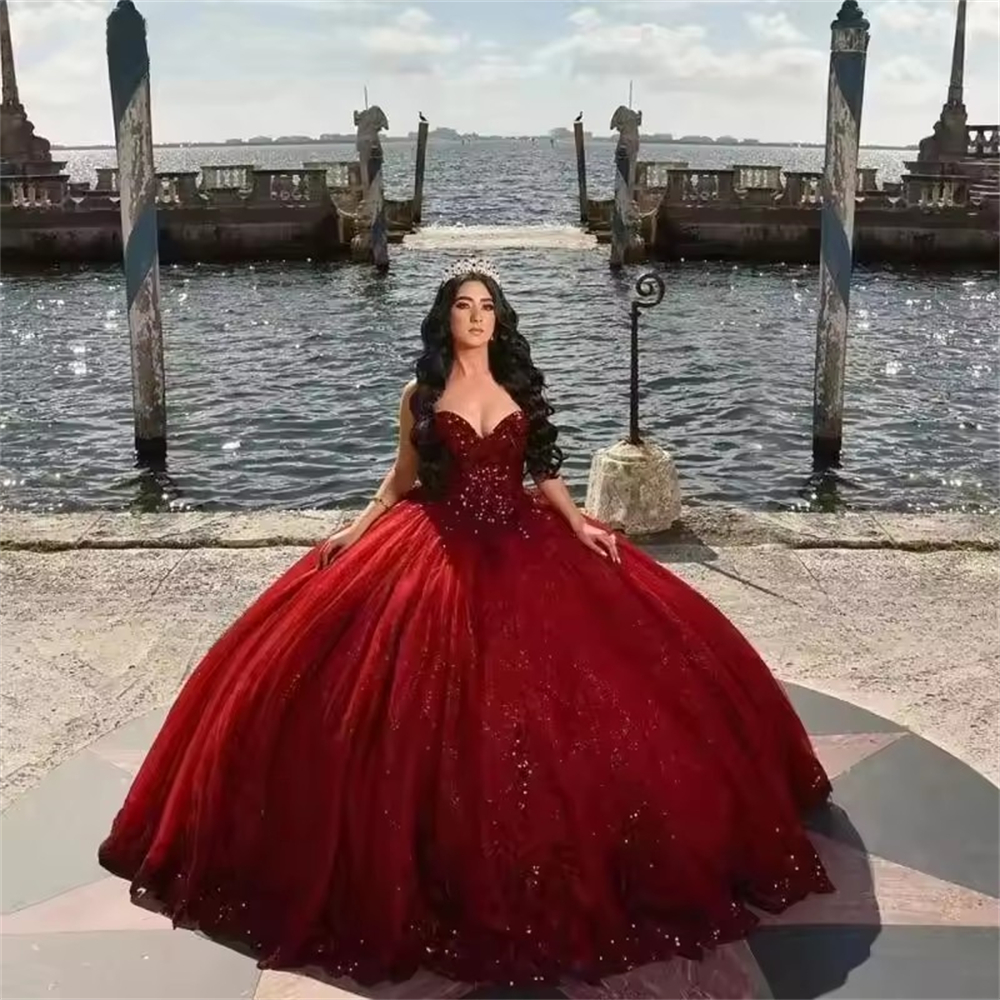 Ball Gown Quinceanera Dresses Burgundy Glittering Cinderella Appliques Plus Size Customized Sweet 15 16 Princess Birthday Party Gowns Vestidos De 15 A