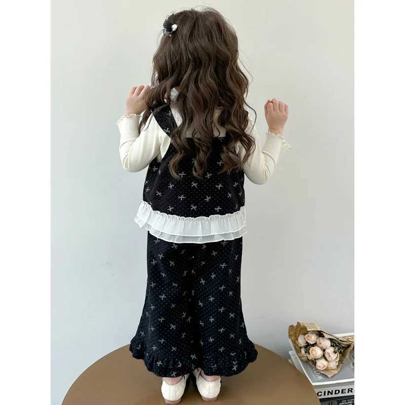 2025Girls Spring and Autumn New Casual Stylish Full Print Bowknot Base Shirt HighQuality Pants ThreePiece Set C250912