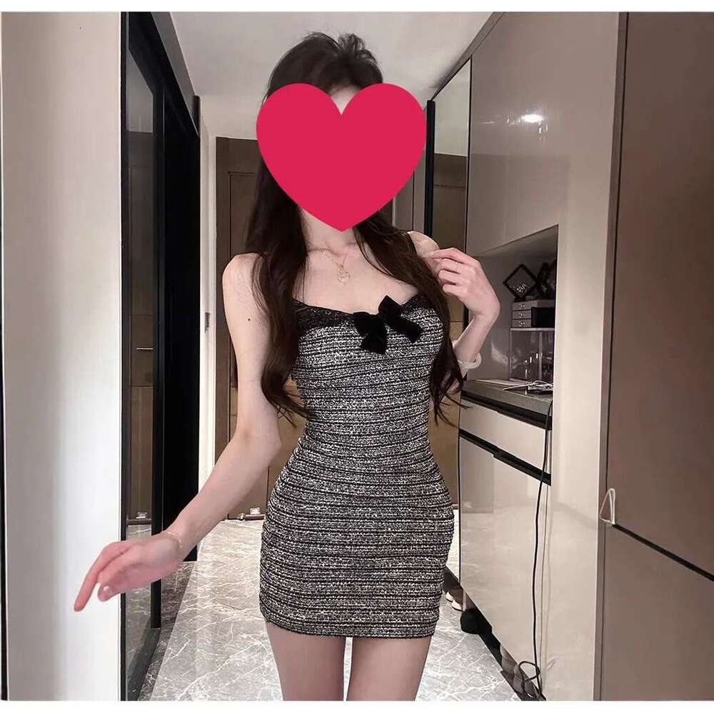 DHEssentials 2025 New French Bow Small Fragrance Style Strap Waist-Cinching Elegant Design Pure Desire Short Skirt Summer