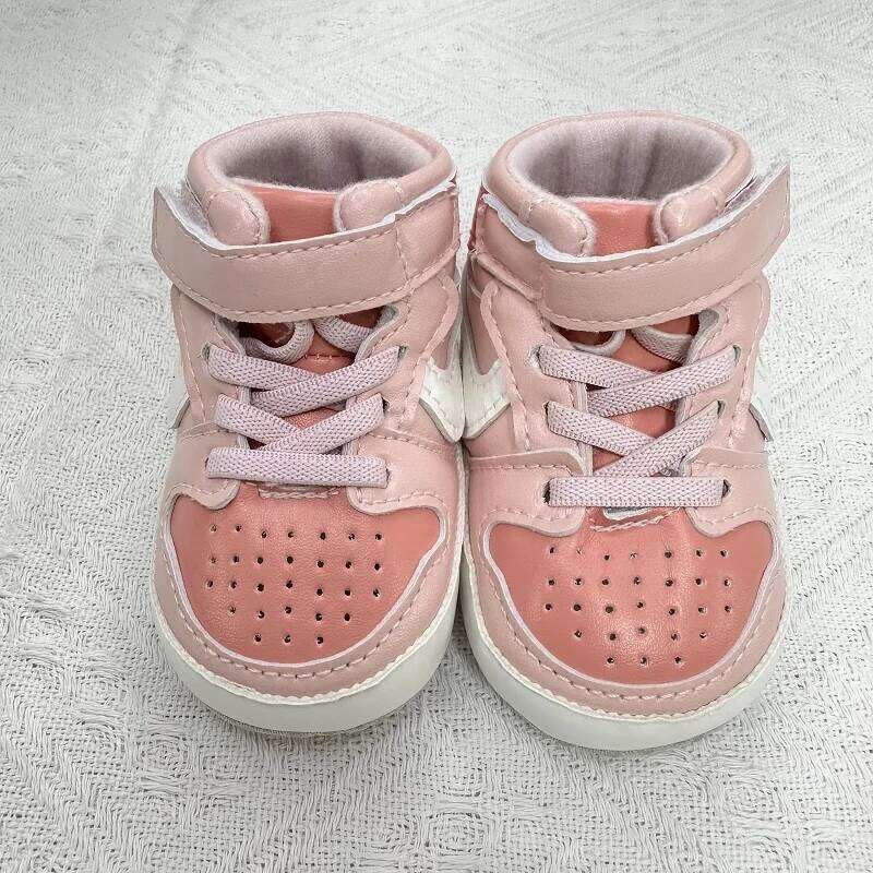 Trendy High-Top Casual Sports Shoes Infants Fashionable First Steps Walking Footwear for Boys and Girls Aged 0-18 Months