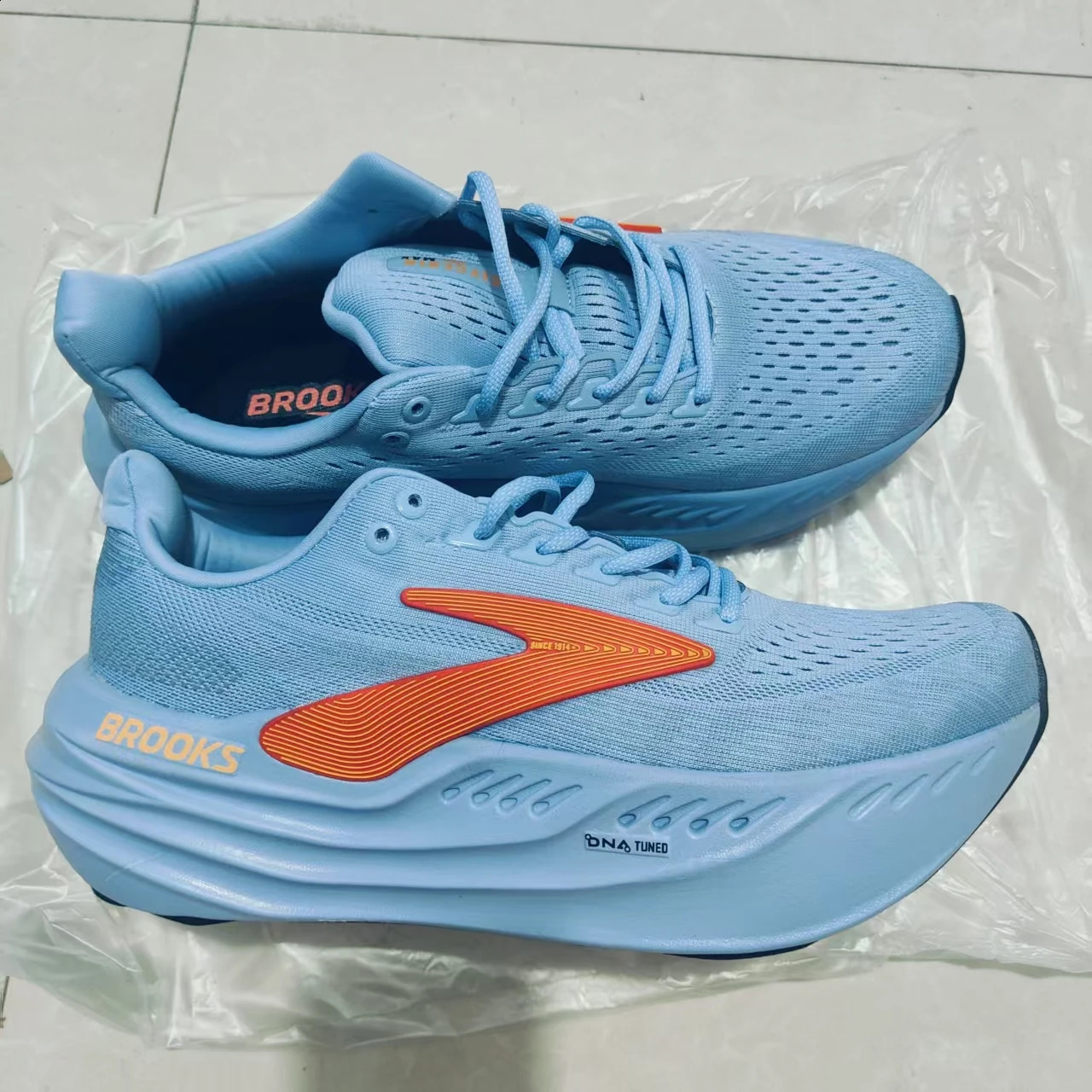 high quality Glycerin Max Neutral Running Walking Shoe MensWomens Casual Sneakers 250911