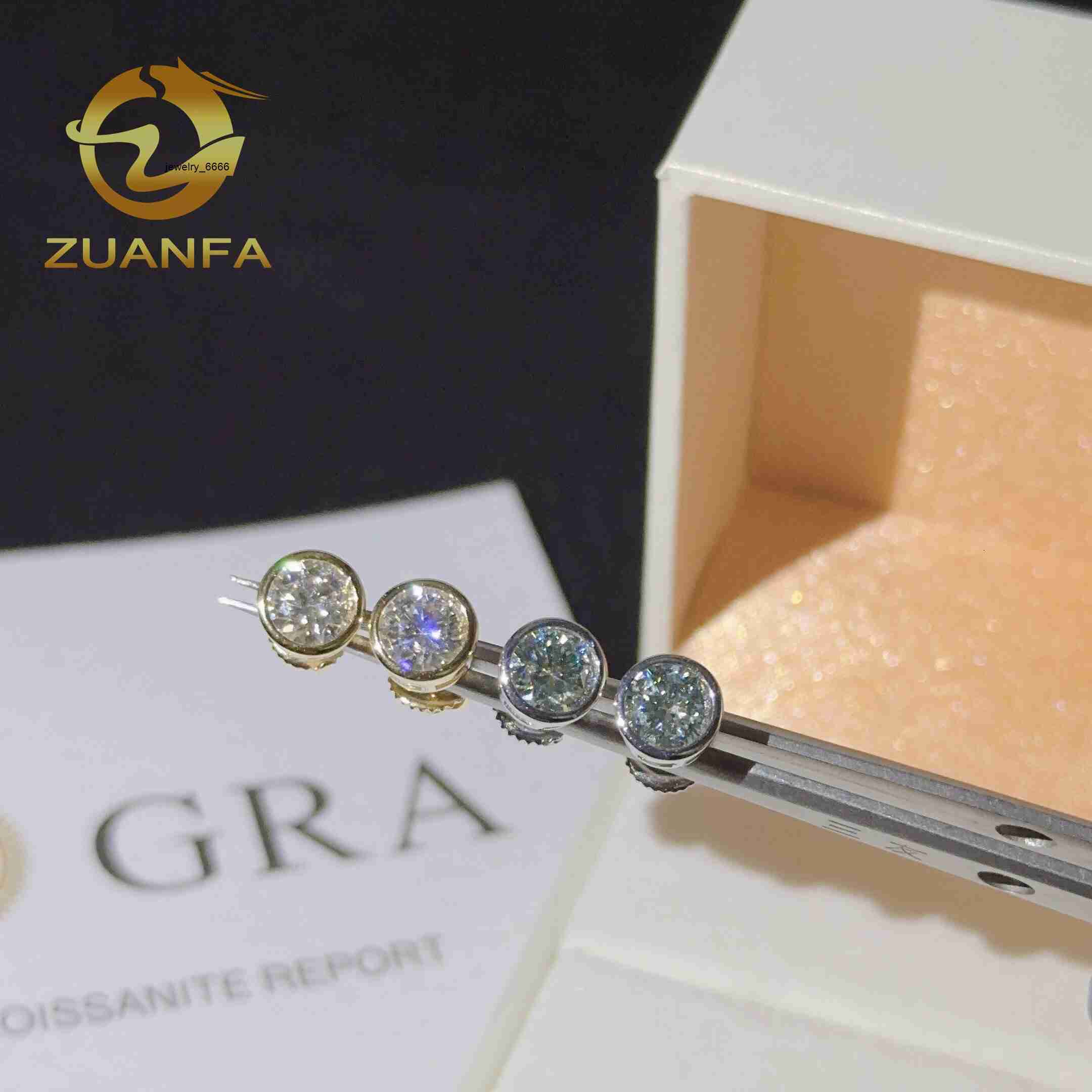 18k Gold Plated Rapper Jewelry Bezel Moissanite Stud Earring Round Cut 925 Sterling Silver Screw Back Iced Out Hip Hop Earring