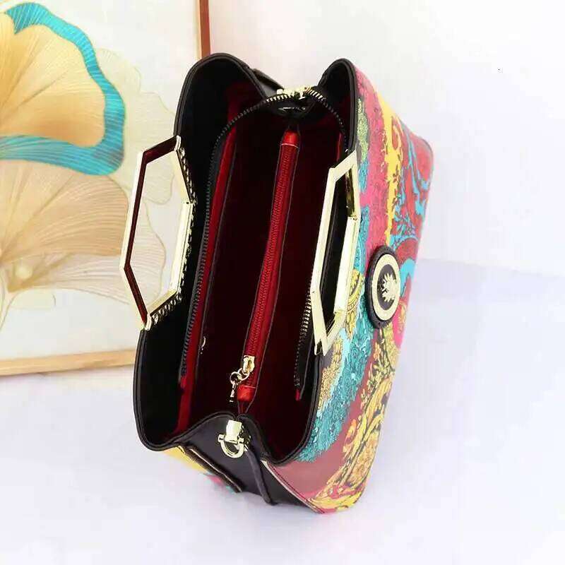 Elegant 2025 Top Handle Various Printed Patterns Women's Crossbody Shoulder Frame Designer Bag