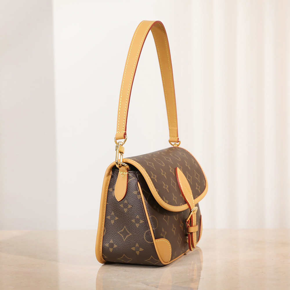 Designer Bag Luxury Bag Shoulder Bag Women Crossbody Baguette Classic Vintage Canvas Strap Flower Flap Embossed Letter Clutch Purse