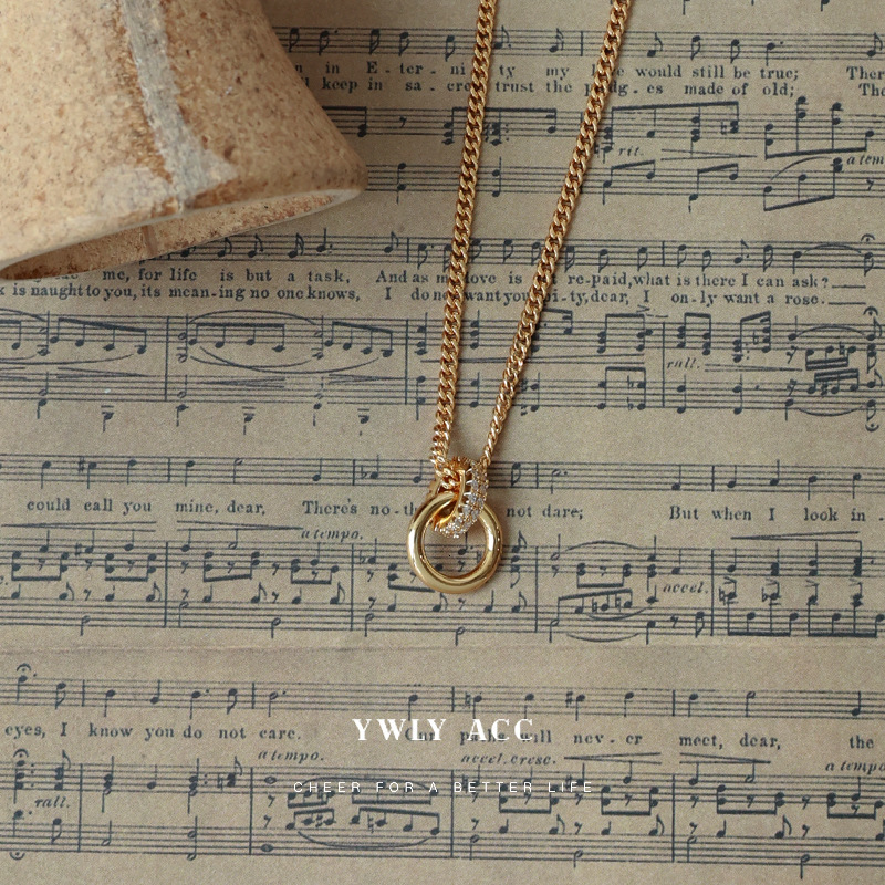 Zircon Inlaid Circle Pendant High-End Necklace French Minimalist Style Personality Fashion Versatile Women's Jewelry