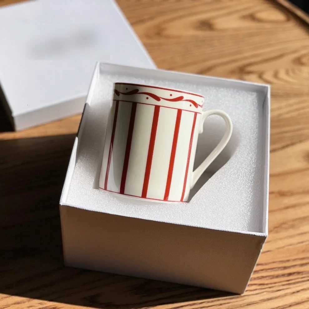 Luxury European Style Minimst Ceramic Cup Highend Exquisite Mug Milk Cup Breakfast Cup Mosaic Bone China Home Gift Box Y250913a