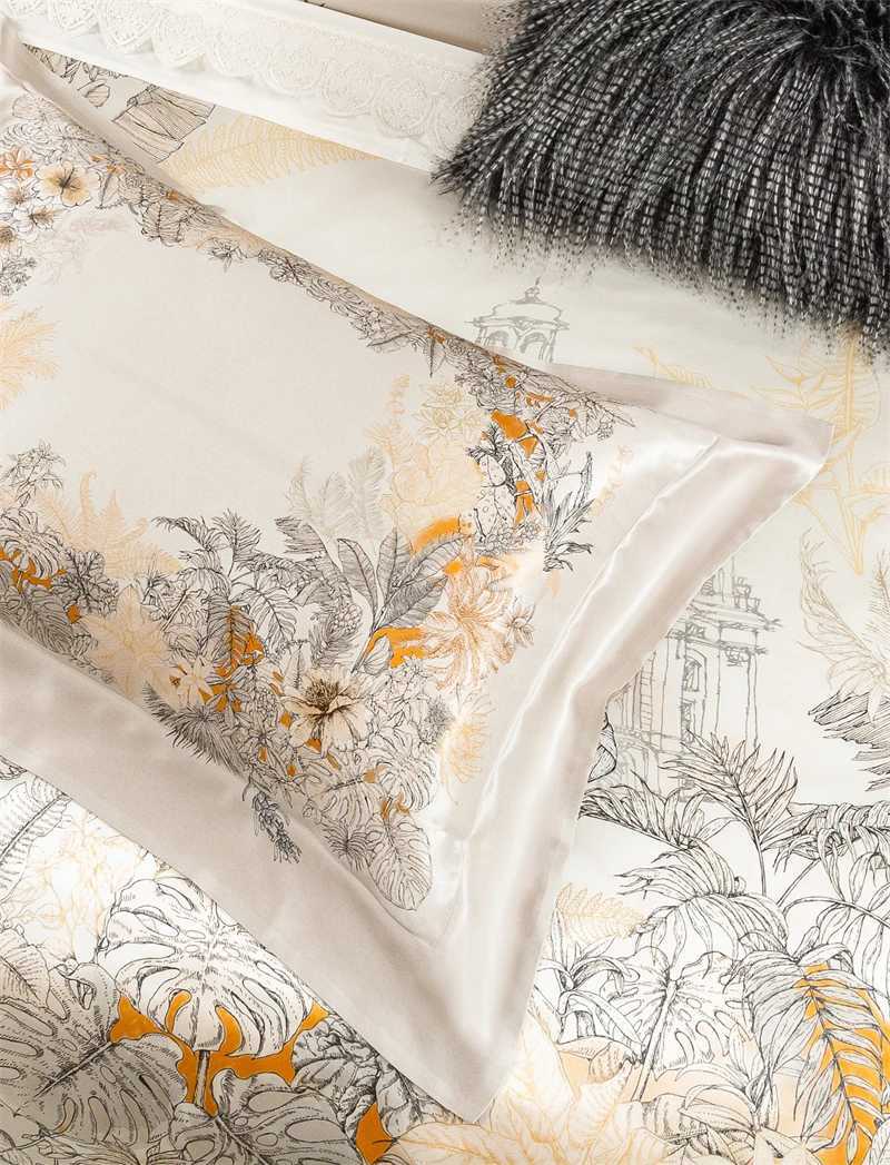 4Pcs King size 22mm Luxury Mulberry Silk Bedding Set 100Nature Silk Duvet Cover set Flat Bed Sheet Pillowcases C250912