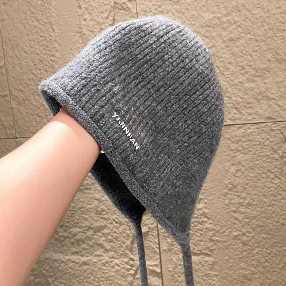 Hot Autumn Winter Wens Fashion Knit Hat Knitted Wool Ear Protection Solid Color Warm LaceUp Wens Bber Bonnets G250910