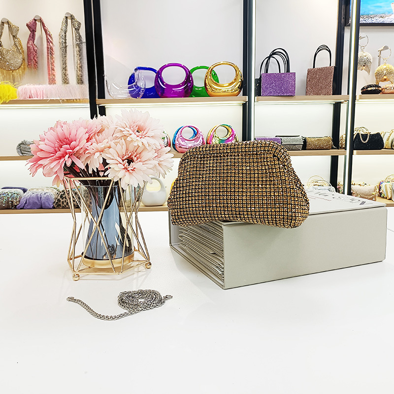 TB BHULAMTE Luxury Designer Bag 2025 French Light Luxury Diamond Inlaid Shell Bag Water Diamond Evening Dress Bag Women's Handheld Diamond Inlaid