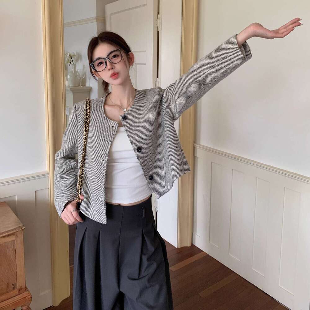 DHEssentials Round Neck Single-Breasted Plaid High-End Chanel-Style Women's Jacket 2025 Autumn New Elegant Socialite Short Coat