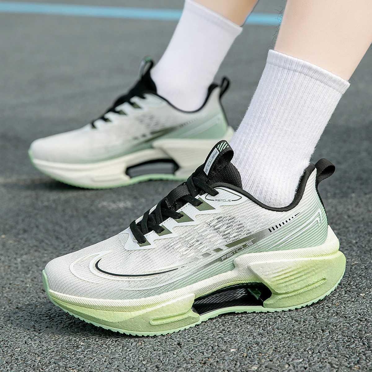 Carbon Plate Marathon Shoes Men Casual Sneakers AirCushion Sports Running Shoes Lightweight Breathable Men Athletic Gym Sneakers W250912