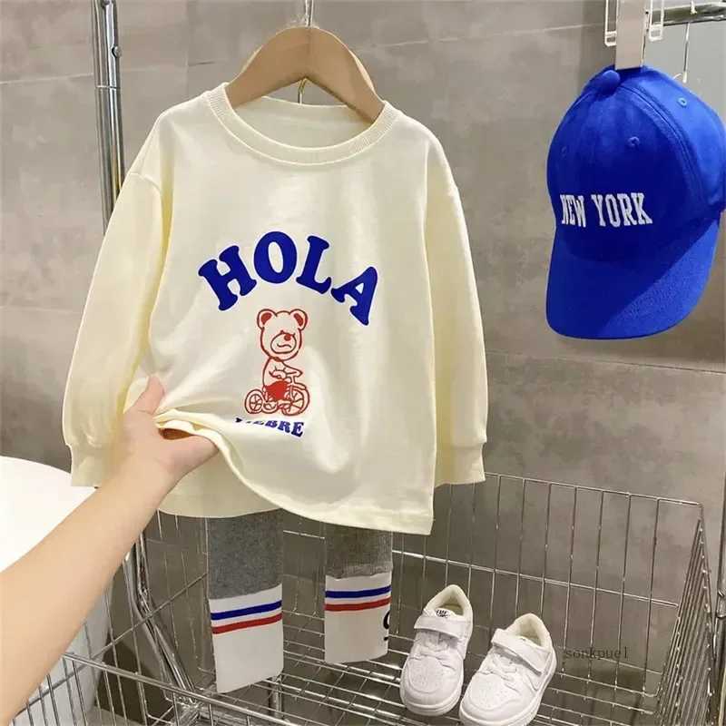 Autumn Childrens Fashionable Sports Set Baby Girl Sweater Leggings Twopiece Sets Girl Toddler Cartoon Alphabet Clothing C250912