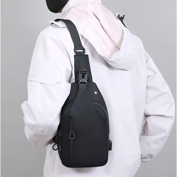 New Men S Chest Bag Designer Bag Fashion Simple Business Shoulder Bag Outdoor Travel Free Shipping Portable Casual Crossbody Luxury Bag Bag