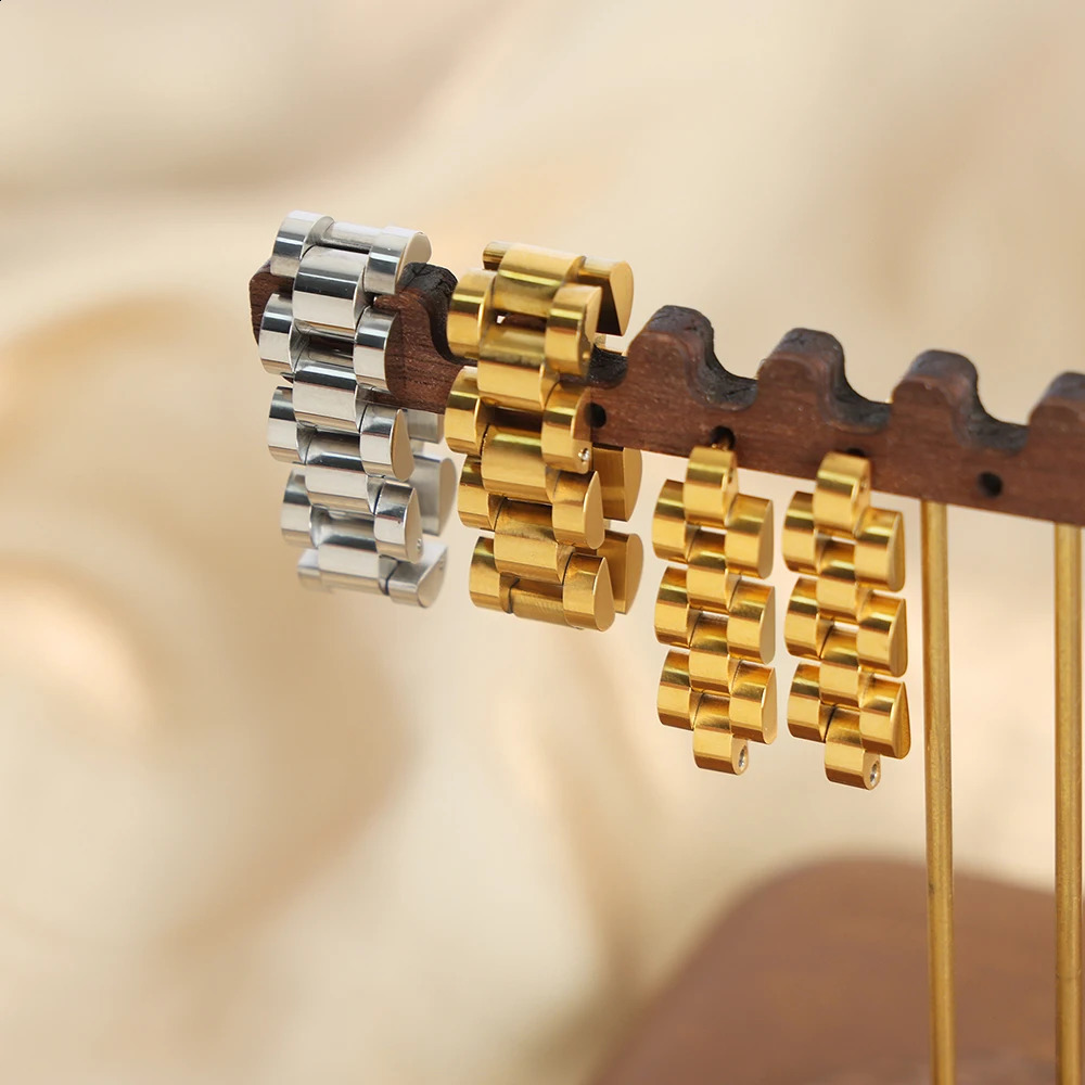 Stainless Steel Bracelet Ring Earrings Set for Women Chain Shape Gold Plated Jewelry Hip Hop Trend Accessories Wholesale 250911