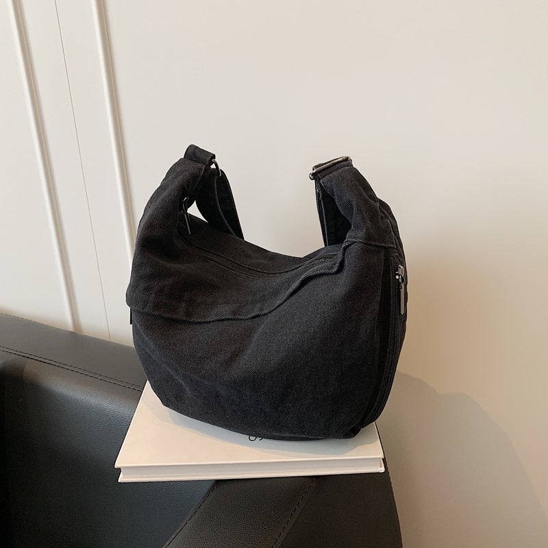 2025 Autumn Women's Large Capacity Handbag Fashion Simple Exquisite Luxury Party Handbag Travel Daily Shopping Commuting Multi functional Shoulde