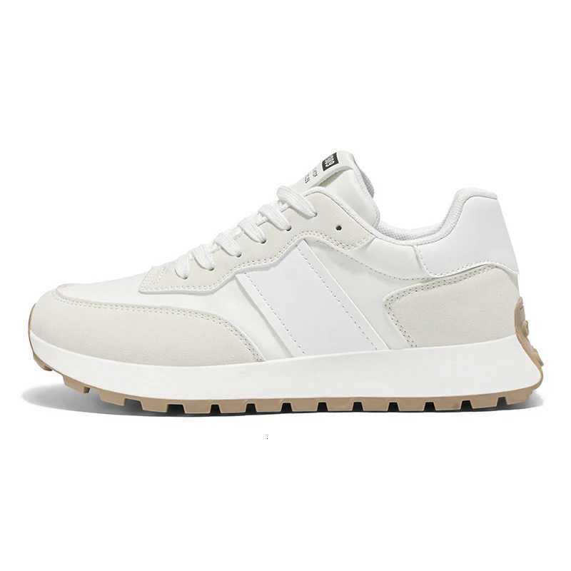 Comfortable Breathable Mesh Lace Up Anti Slip Thick Soled Sports Shoes Mens Casual Sports Shoes Fashionable and Versatile W250912