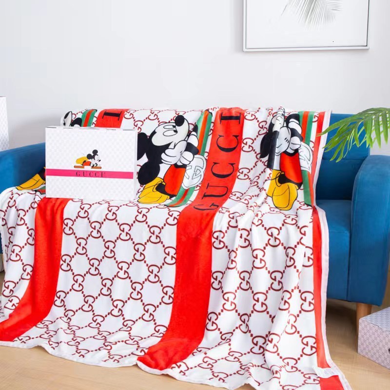Flannel Trendy Brand Office Leisure Nap Air Conditioning Throw Blanket