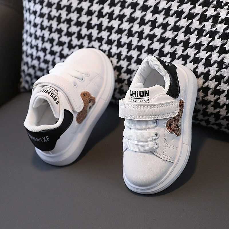 Fashion Cartoon Bear Baby Girls Boys Shoes SoftSole Outdoor Kids Shoes Comfortable Casual Children Leisure Sneakers Toddlers Y250912