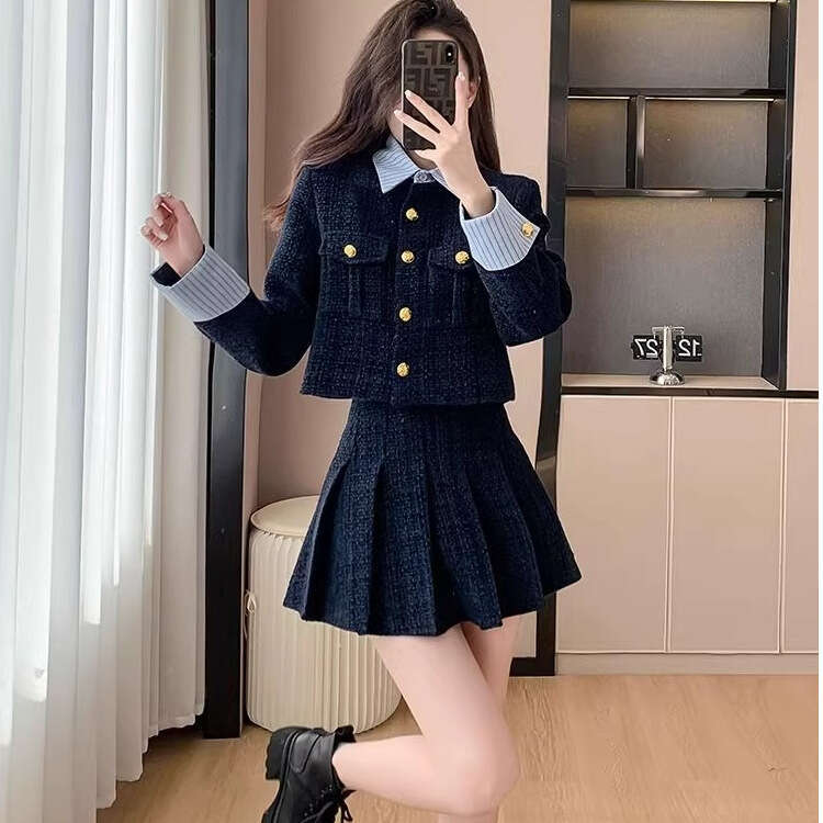 DHEssentials Elegant Socialite High-End Little Chanel Style Suit for Women, Autumn and Winter Korean Style, Thick Woolen Pleated Short Skirt Two-Piece