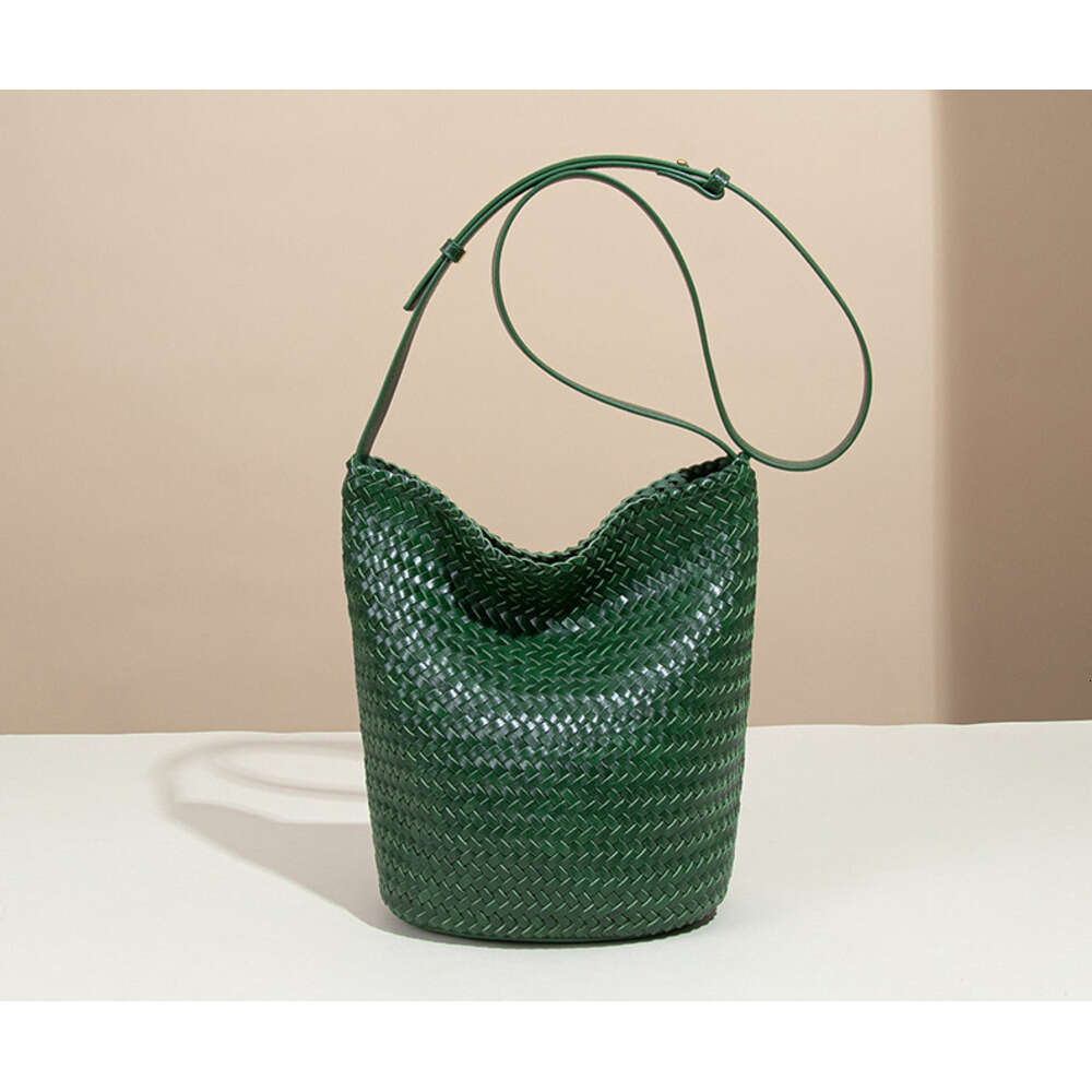 New High-End Handwoven for Women Tote Large Capacity Shoulder Handbag Bucket Crossbody Bag