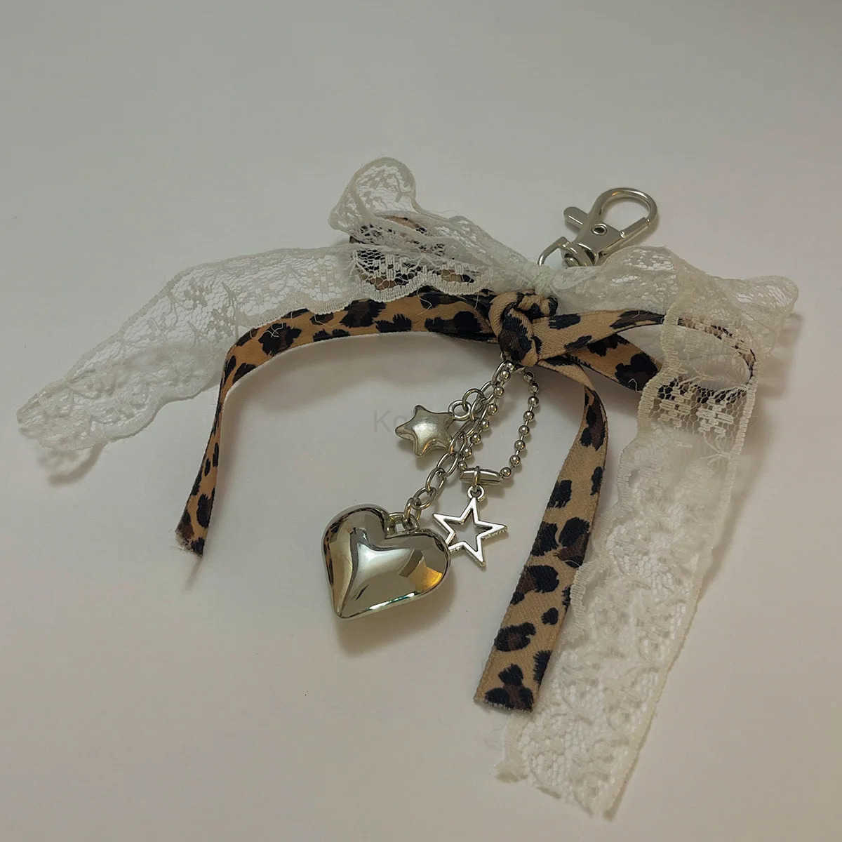 Goth Y2K Lace Bow Key Chain Heart Charm Pendant Kawaii Leopard Key Chain for Bag Accessory Women Trendy Tassel Chain Jewelry M250912