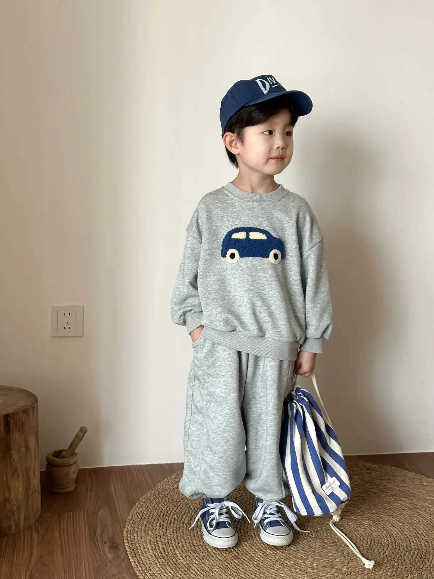 Fall New Kids Tracksuit Cartoon Car Boys Girls Sweatshirt Set Casual Loose Long Sleeve Top Pants Children Clothing Suit 212Y C250912