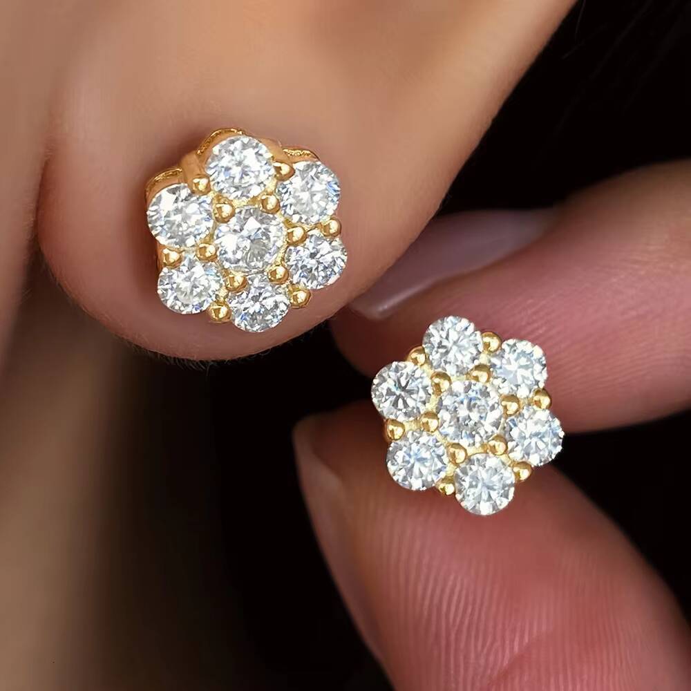Factory Price 8.6*8.6MM Mossanite Flower Studs Earring 18K Gold Plated 925 Sterling Silver VVS Moissanite Earrings Screw Back