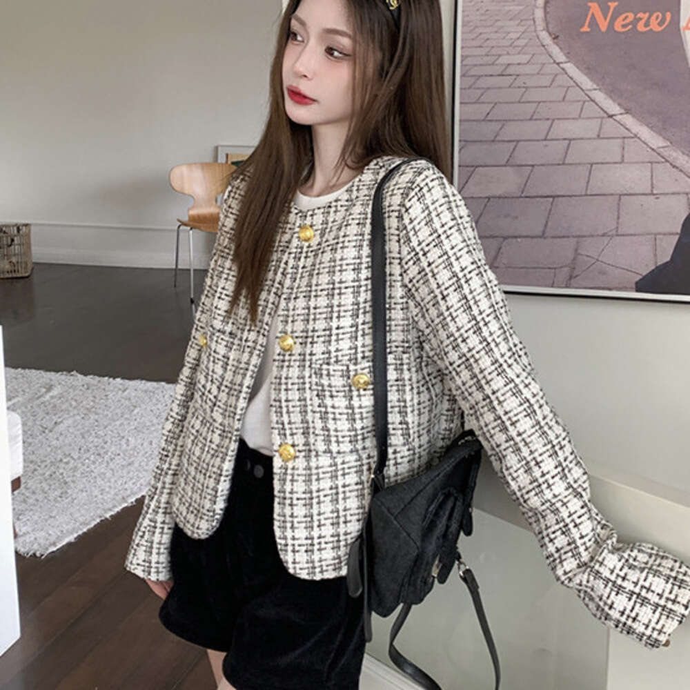 DHEssentials 2024 New Chanel-Inspired Women's Autumn Plaid Loose Socialite Style High-End Fashion Long Sleeve Jacket