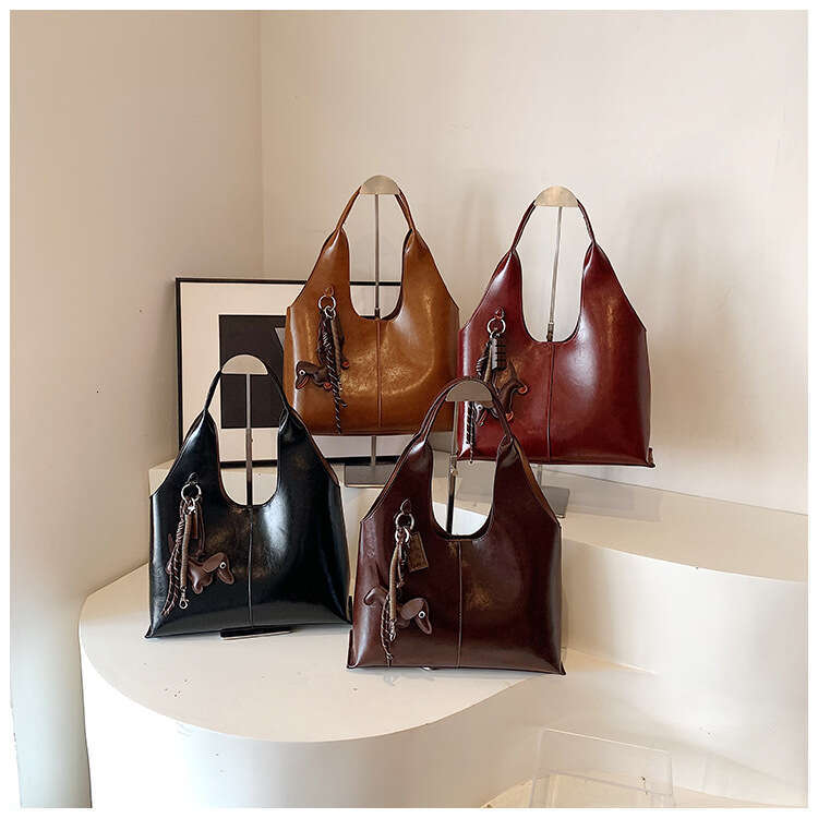 2025 New Commuter Underarm for Women, Large Capacity Simple Designer Bags Shoulder Tote Bag